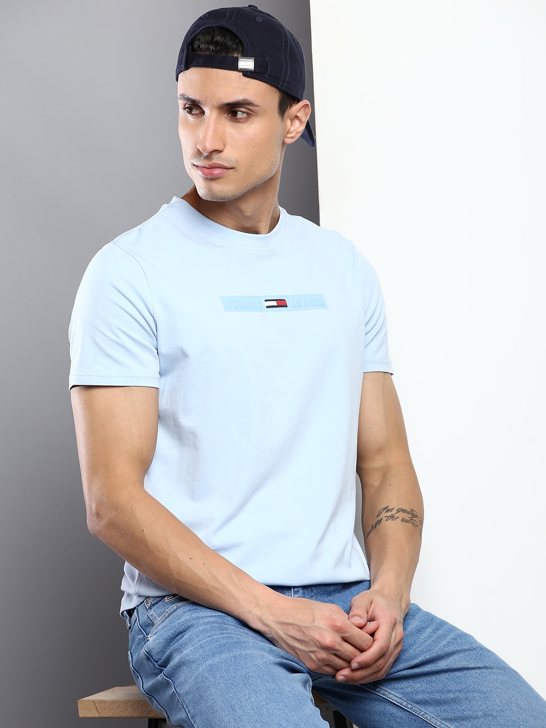 

Tommy Hilfiger Men Round Neck Slim Fit T-shirt, Blue