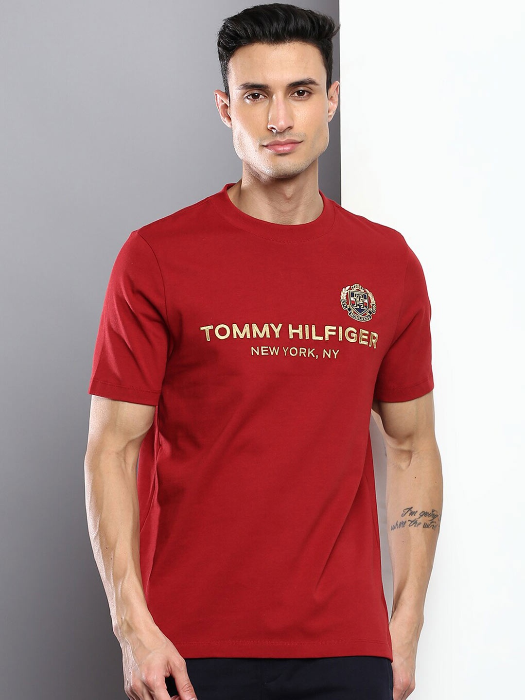 

Tommy Hilfiger Men Brand Logo Printed Cotton T-shirt, Red