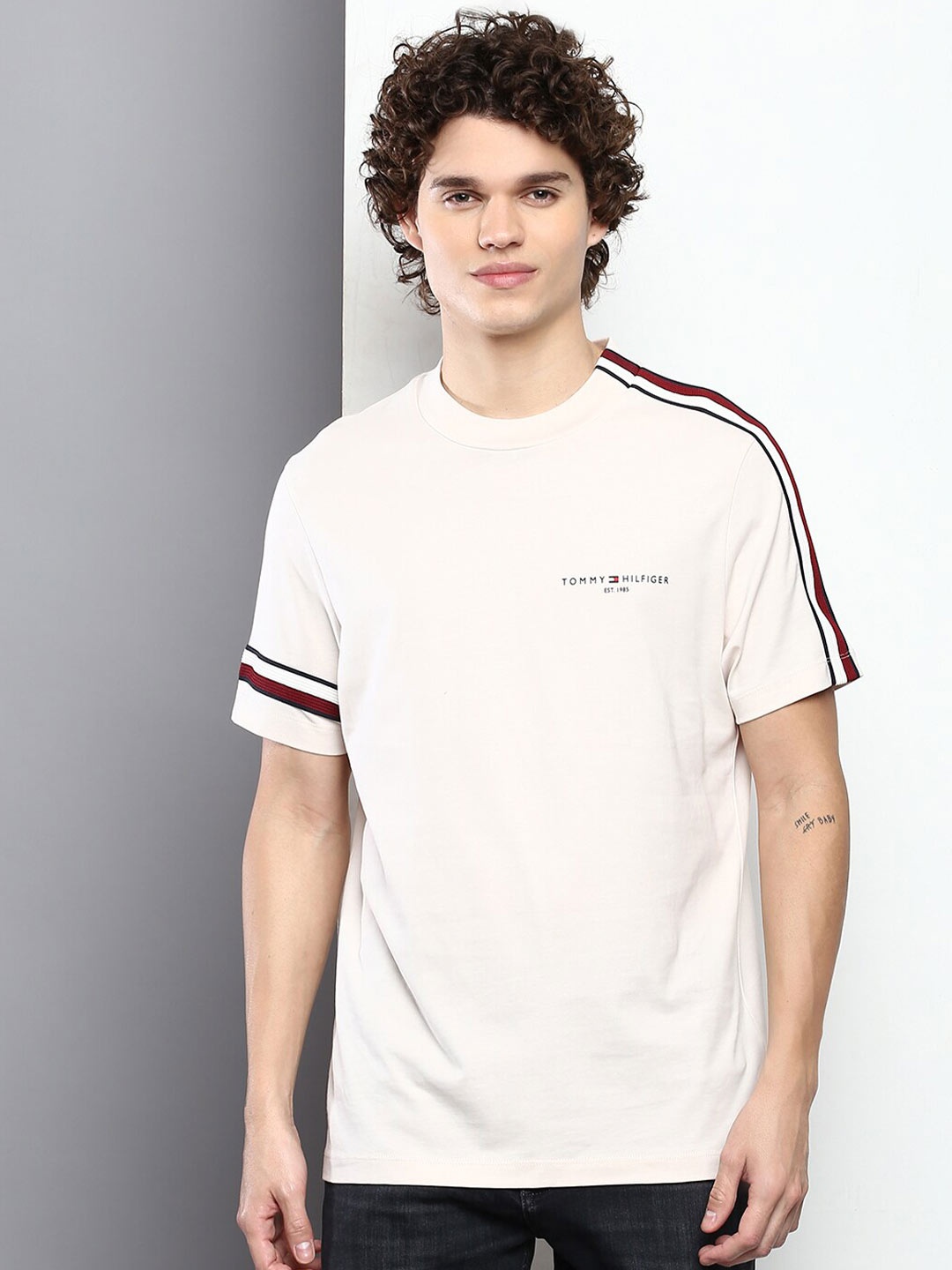 

Tommy Hilfiger Men Cotton Round Neck T-shirt, Cream