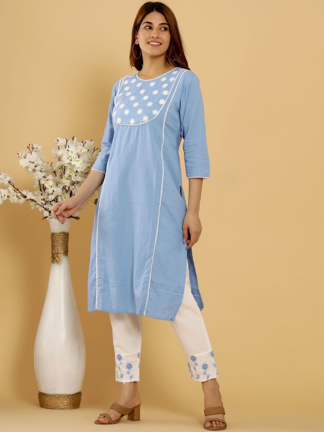 

AUTUMN LANE Floral Embroidered Round Neck Pure Cotton Kurta with Trousers, Blue