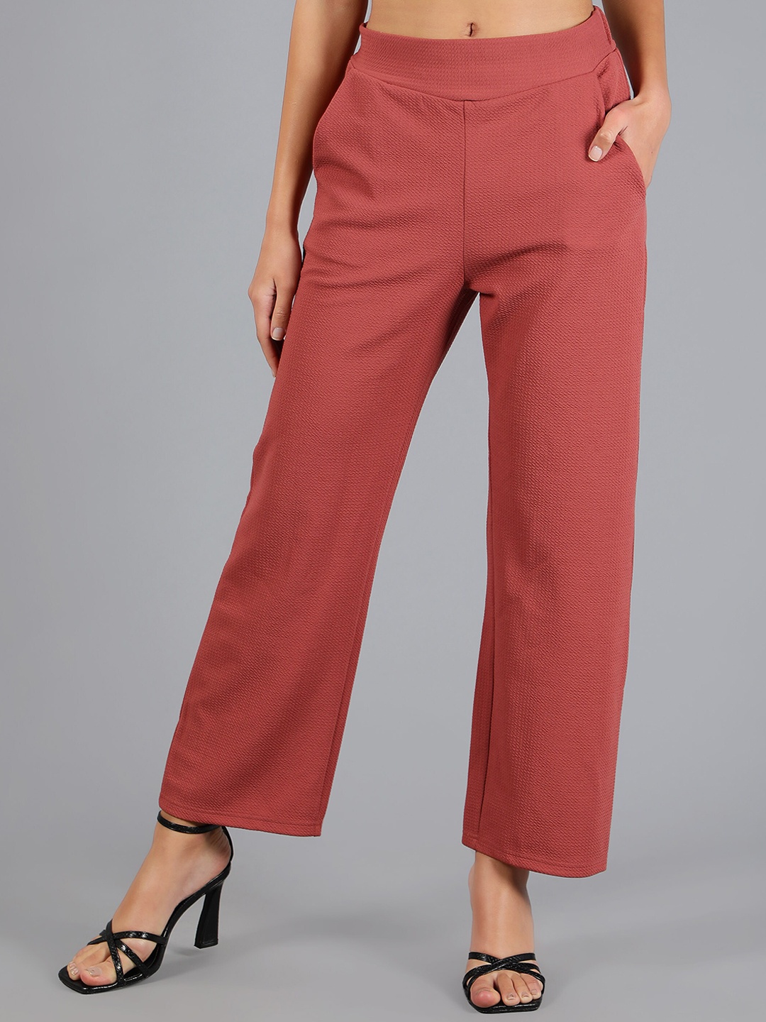 

NEUDIS Women Regular Relaxed Fit Trousers, Mauve