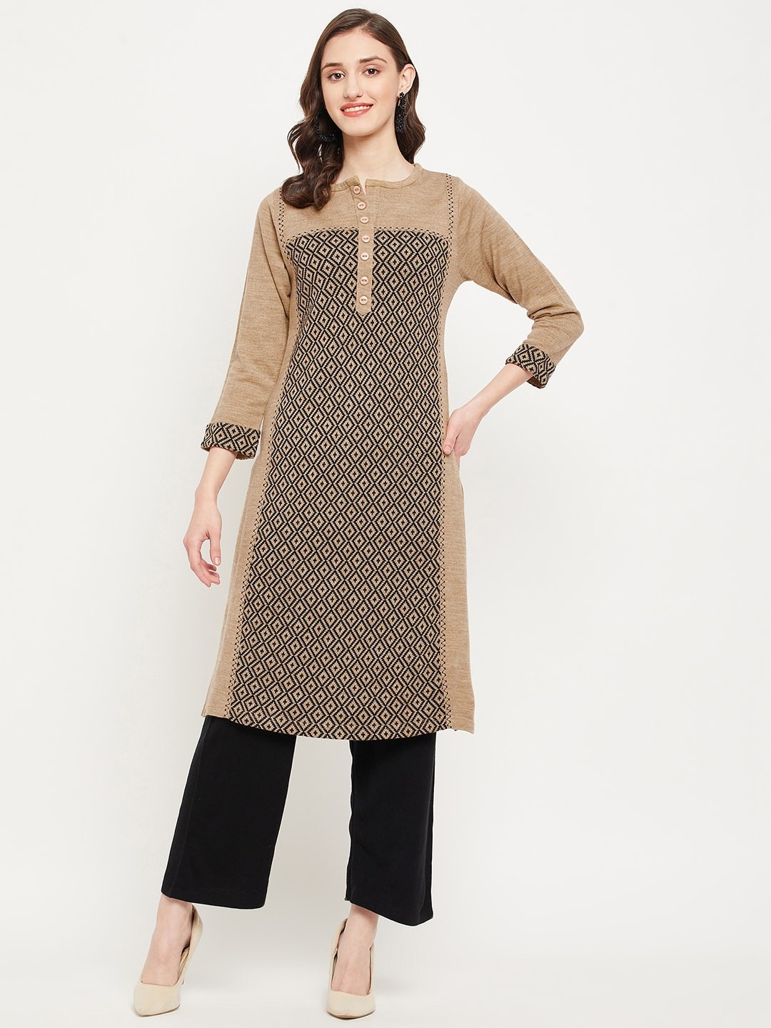 

Zigo Geometric Wool Thread Work Pastels Wool Kurta, Beige