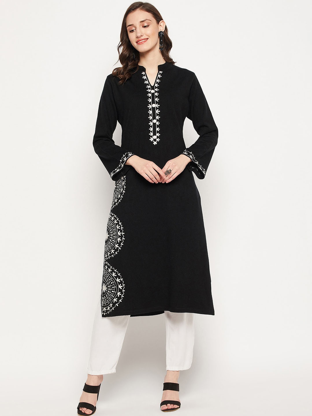 

Zigo Floral Embroidered Wool Thread Work Kurta, Black