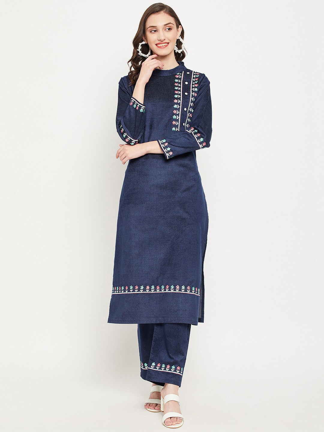 

Zigo Floral Embroidered Thread Work Kurta with Trousers, Navy blue