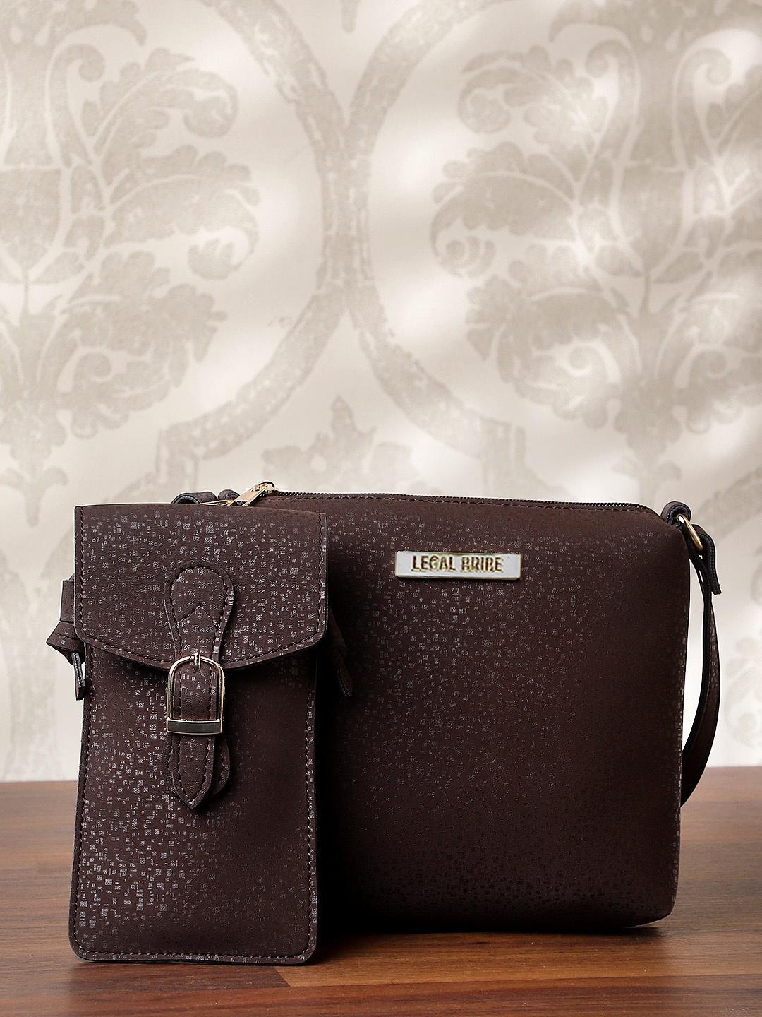 

LEGAL BRIBE Structured Handheld Bag, Brown