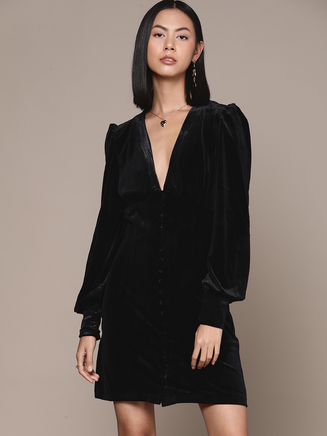 

MANGO Plunge V-Neck Velvet Sheath Dress, Black