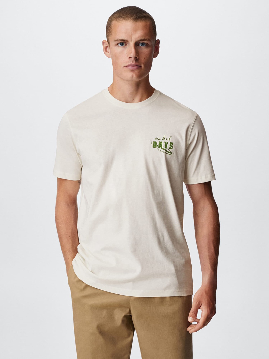 

MANGO MAN Typography Printed Pure Cotton Sustainable T-shirt, Off white