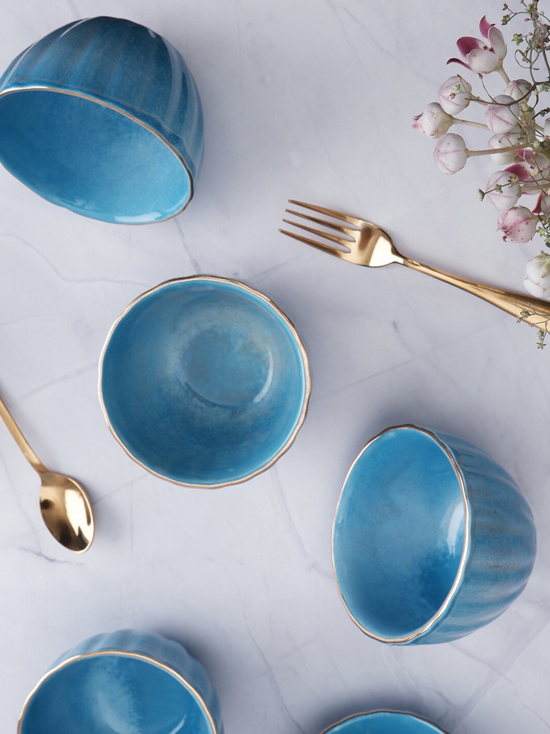 

THE WHITE INK DECOR Blue Ceramic Glossy Bowl 300 ml