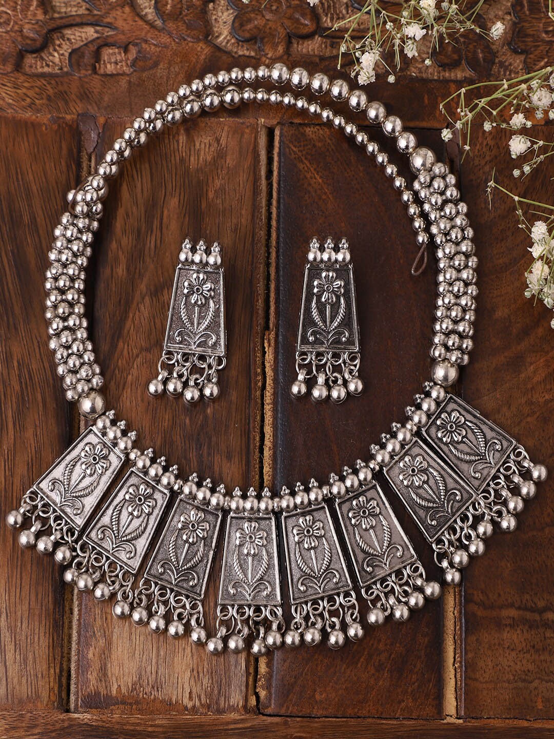 

VENI Oxidised German Silver-Plated Beaded Jewellery Set