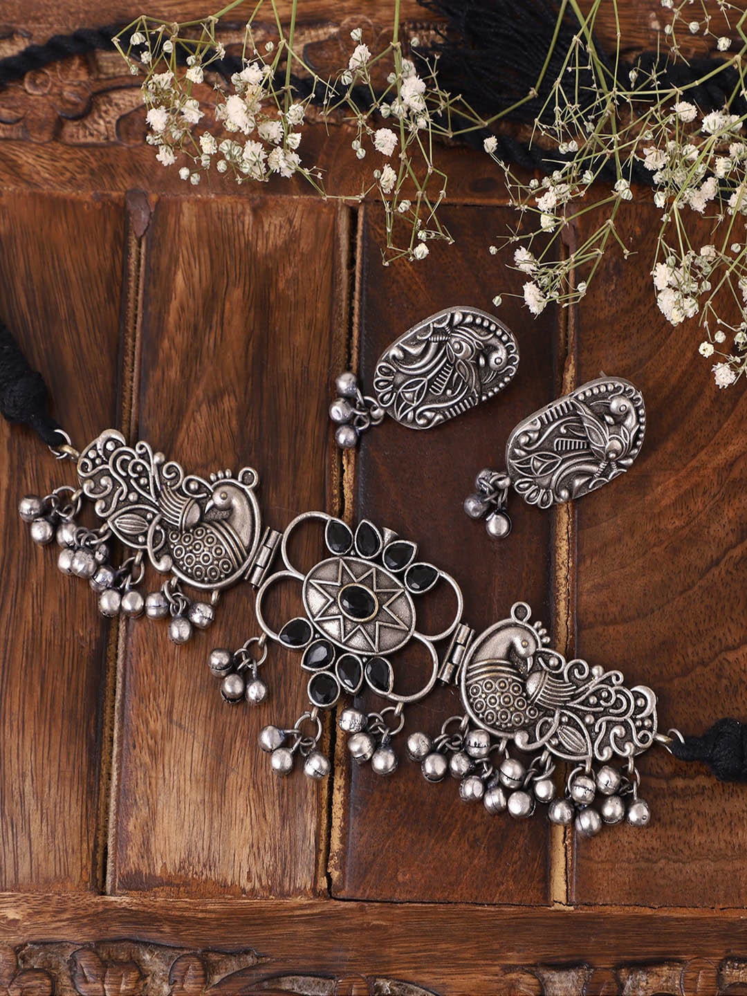 

VENI Oxidized Silver-Plated Peacock Details & Beaded Jewellery Set