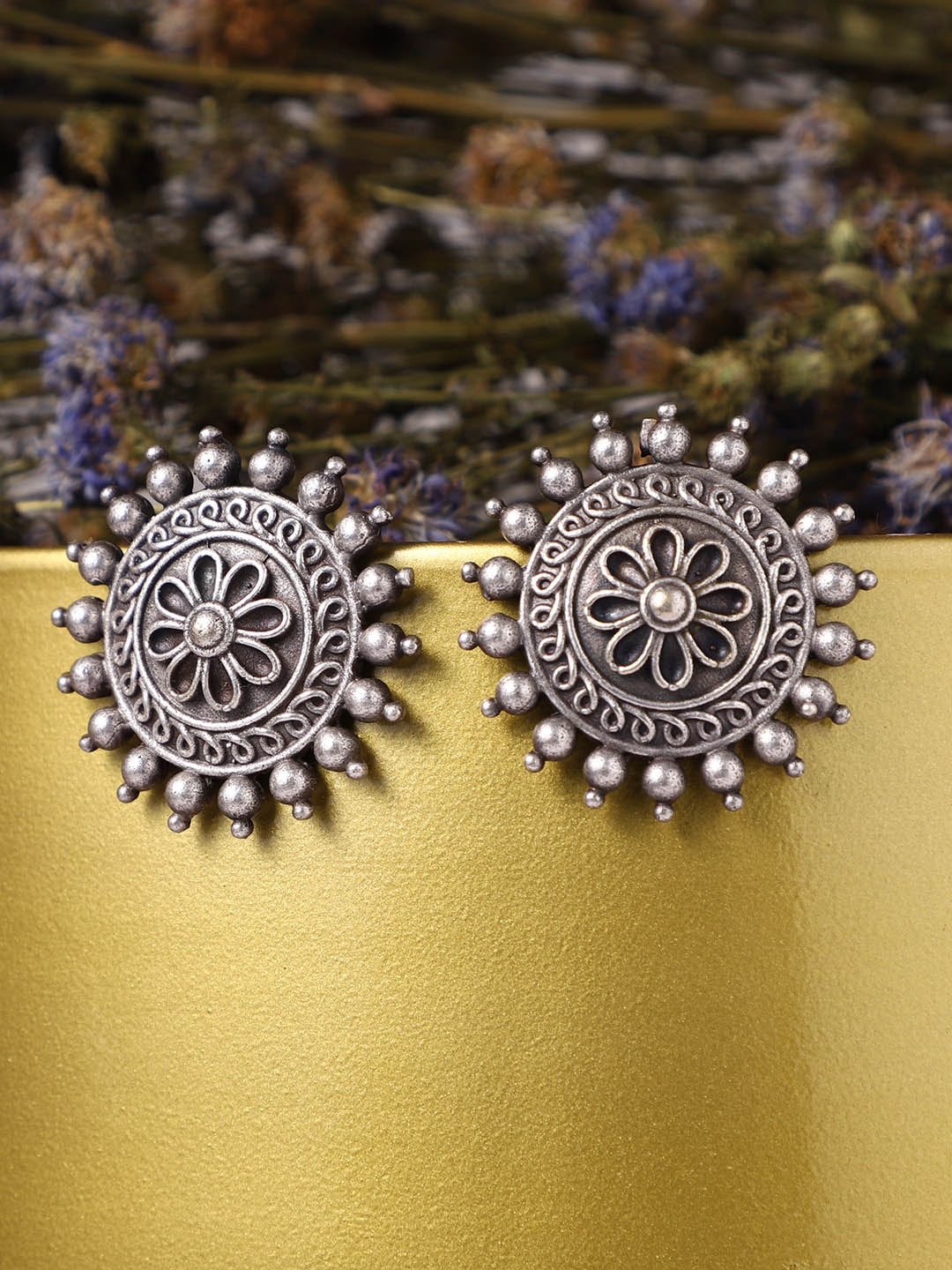 

VENI Silver-Plated Floral Studs Earrings