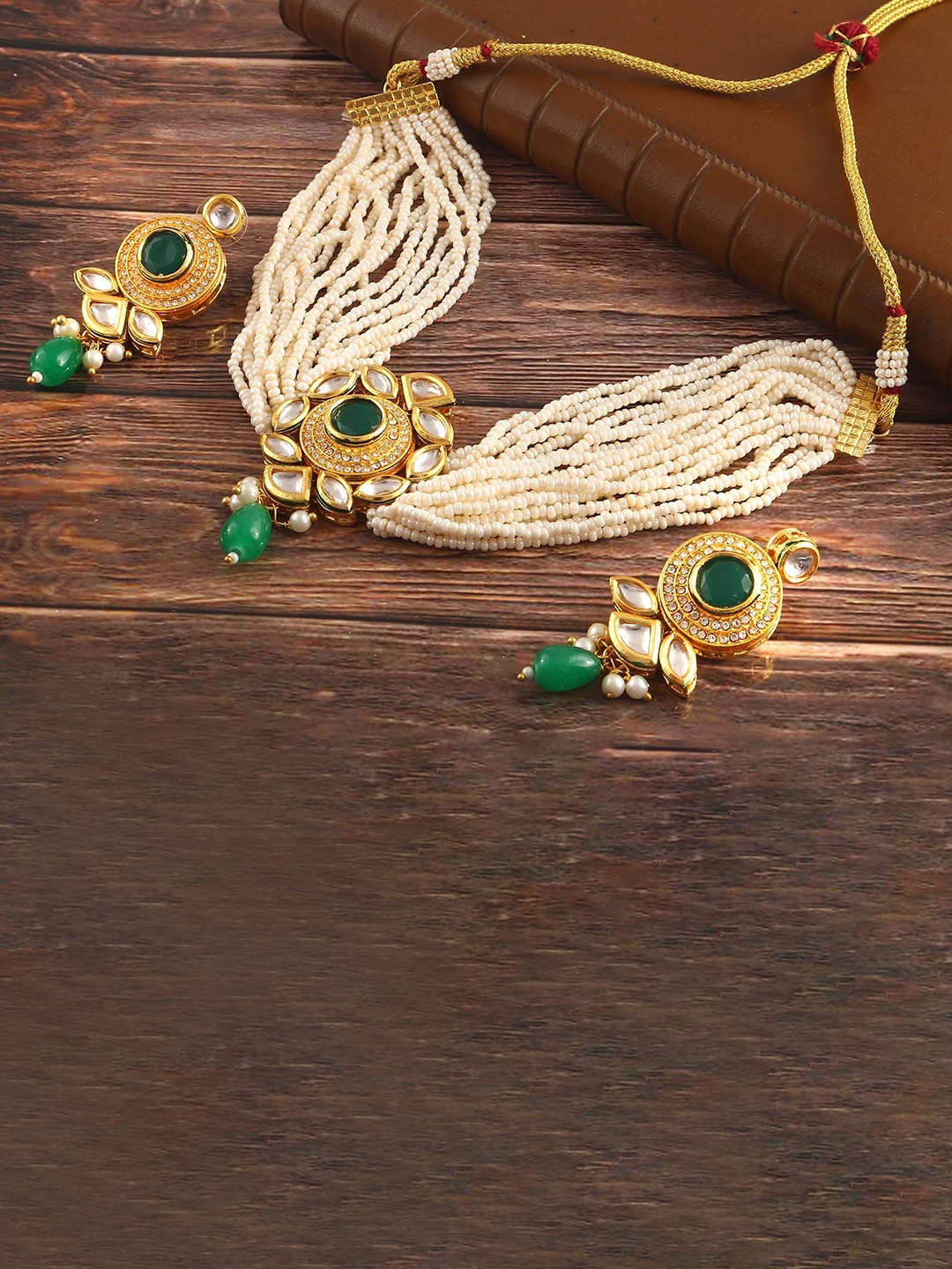 

Jewar Mandi Gold-Plated Kundan Studded & Beaded Layered Jewellery Set