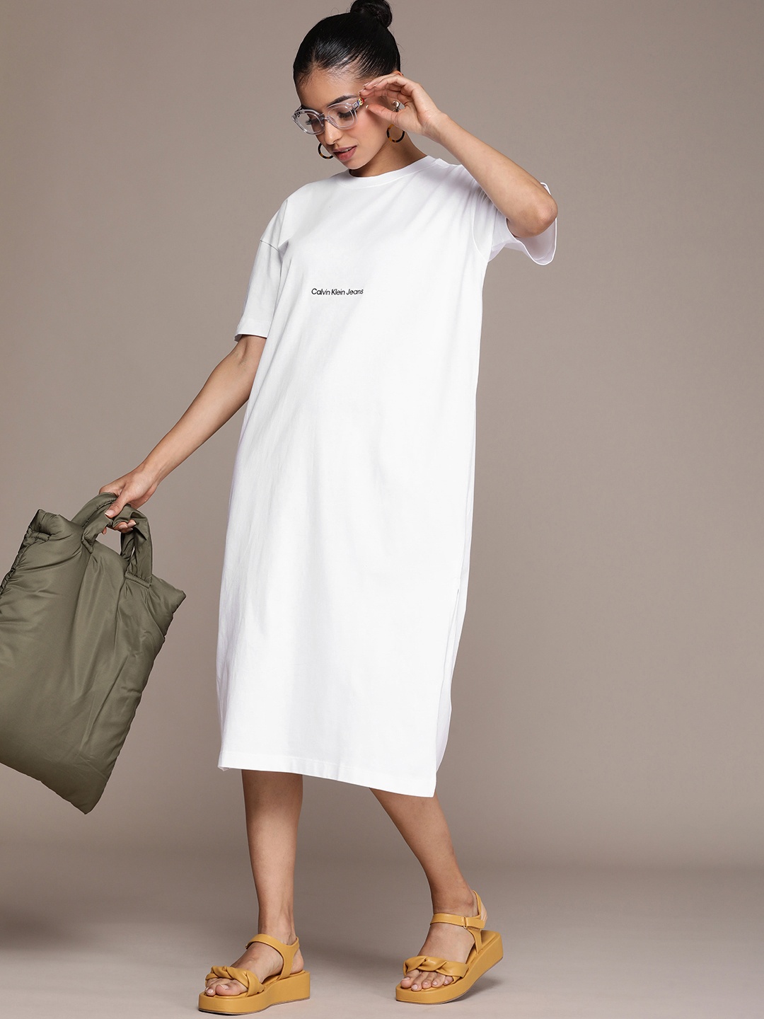 

Calvin Klein Jeans Round Neck Pure Cotton T-shirt Midi Dress With Side Slit, White