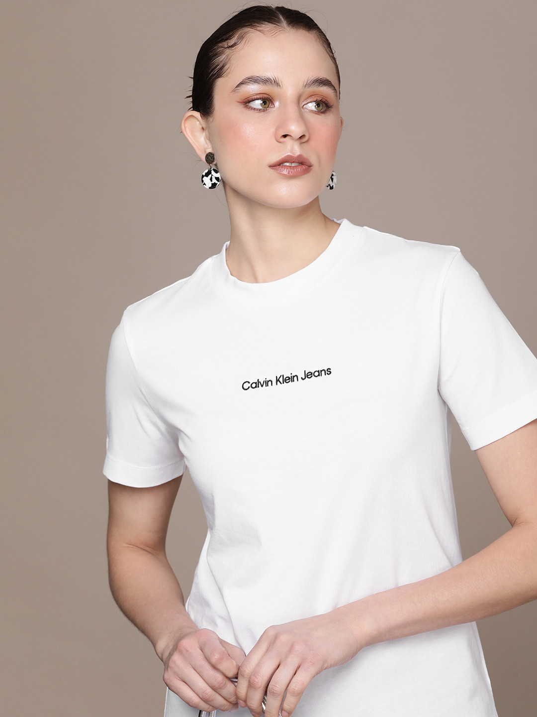 

Calvin Klein Jeans Women Pure Cotton T-shirt With Brand Logo Detail, White
