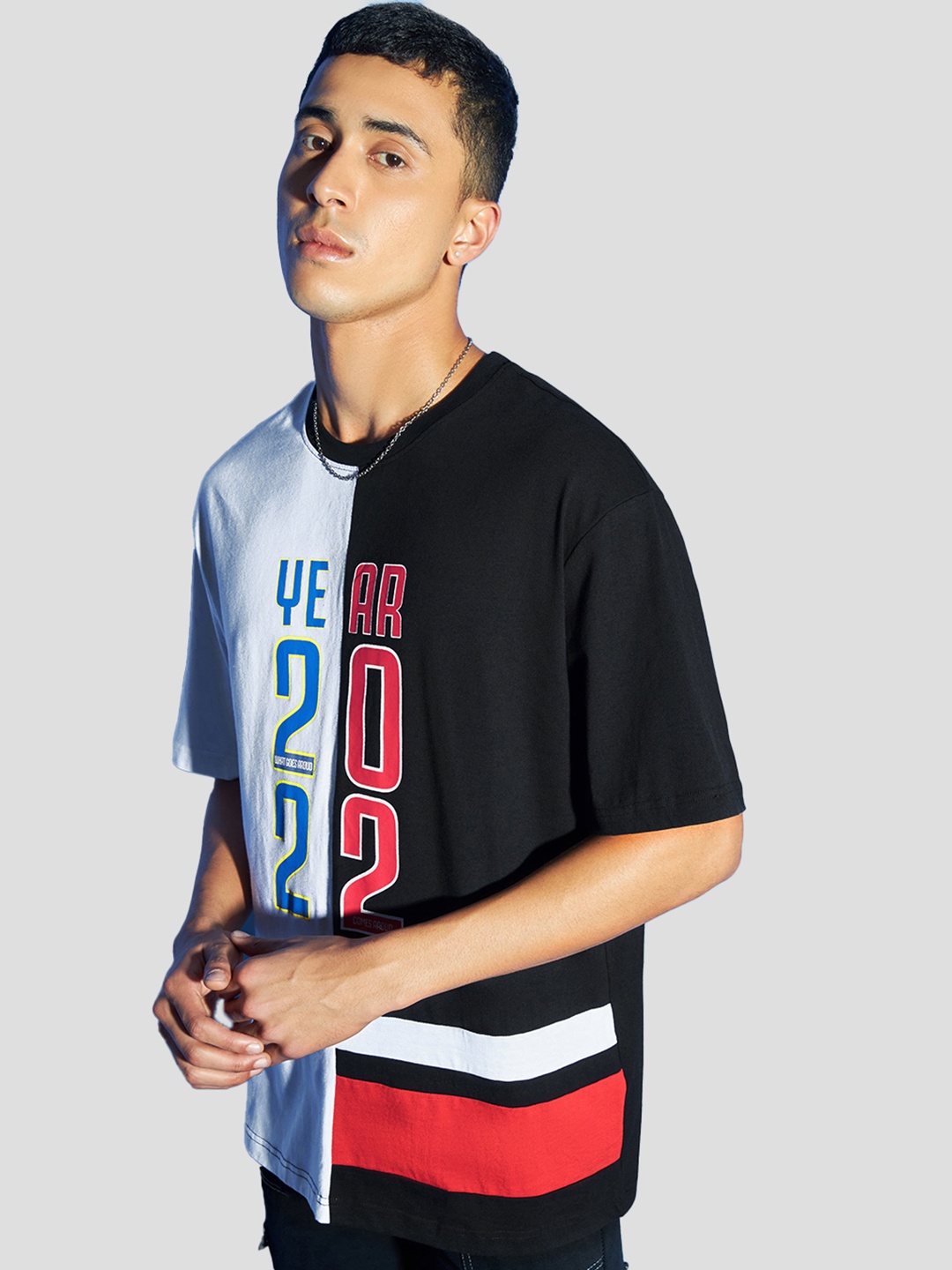 

Bewakoof Men Typography Printed Cotton Oversize T-shirt, Black