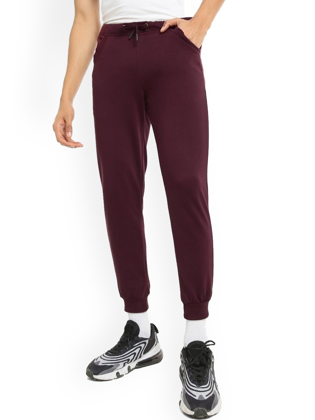 

Bewakoof Men Cotton Casual Jogger, Maroon