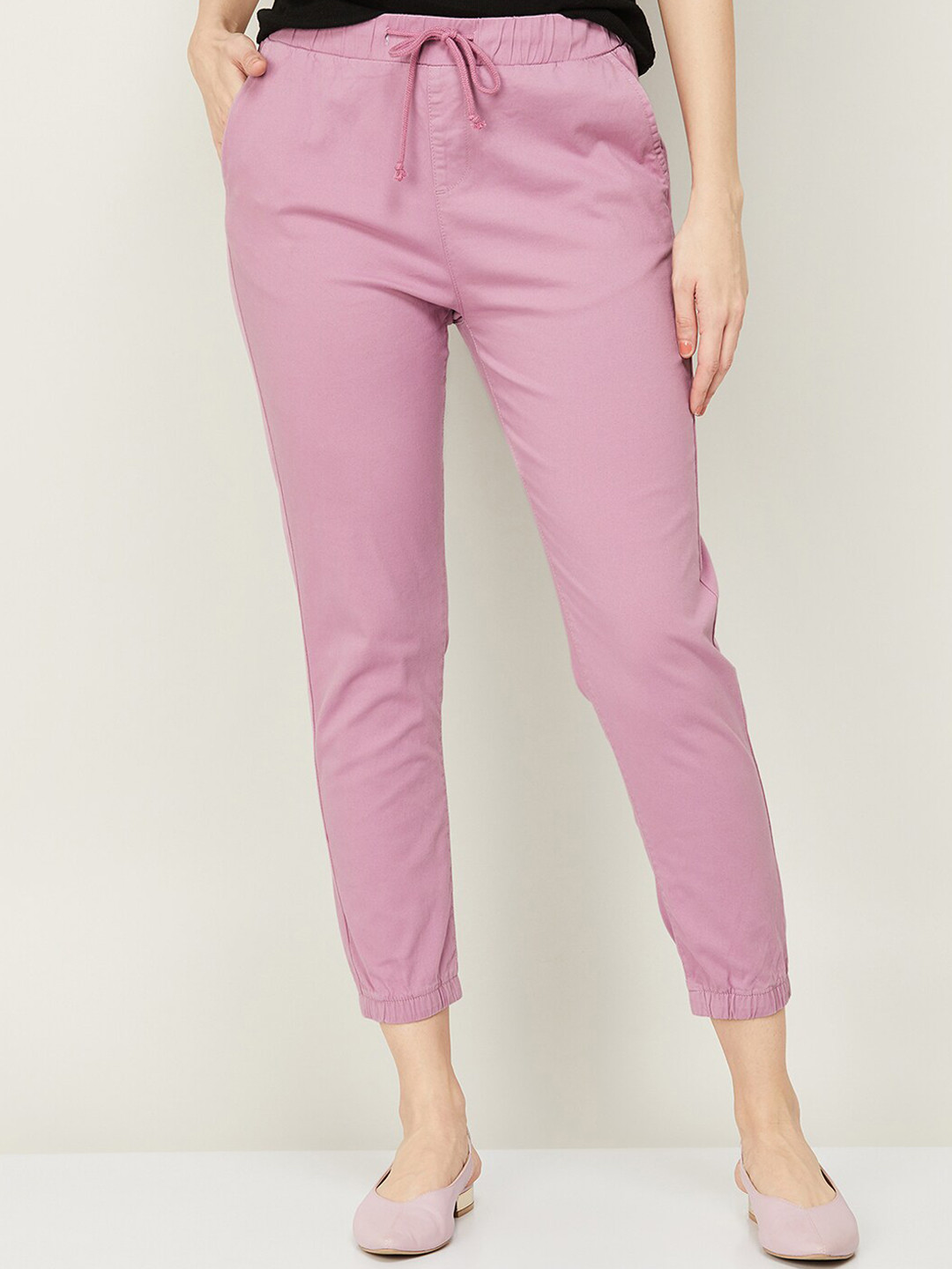 

CODE by Lifestyle Women Pink Tapered Fit Easy Wash Joggers Trousers