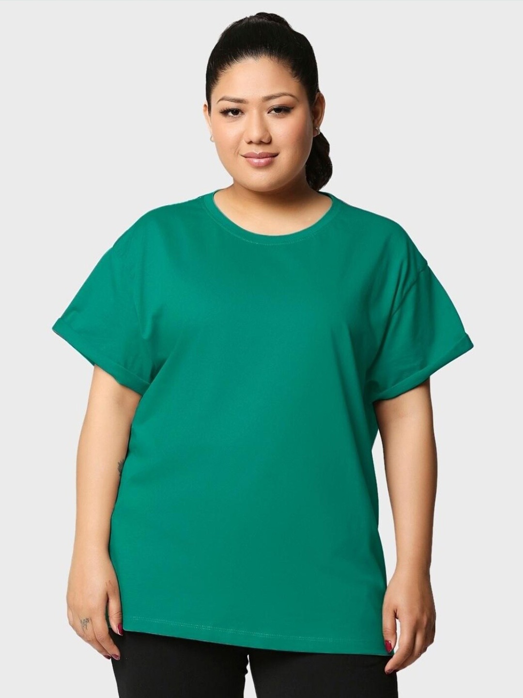 

Bewakoof Plus Women Plus Size Extended Sleeves Loose Cotton T-shirt, Green