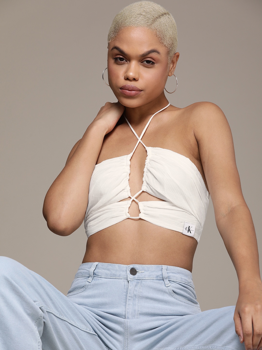 

Calvin Klein Jeans Halter Neck Styled Back Crop Top, White