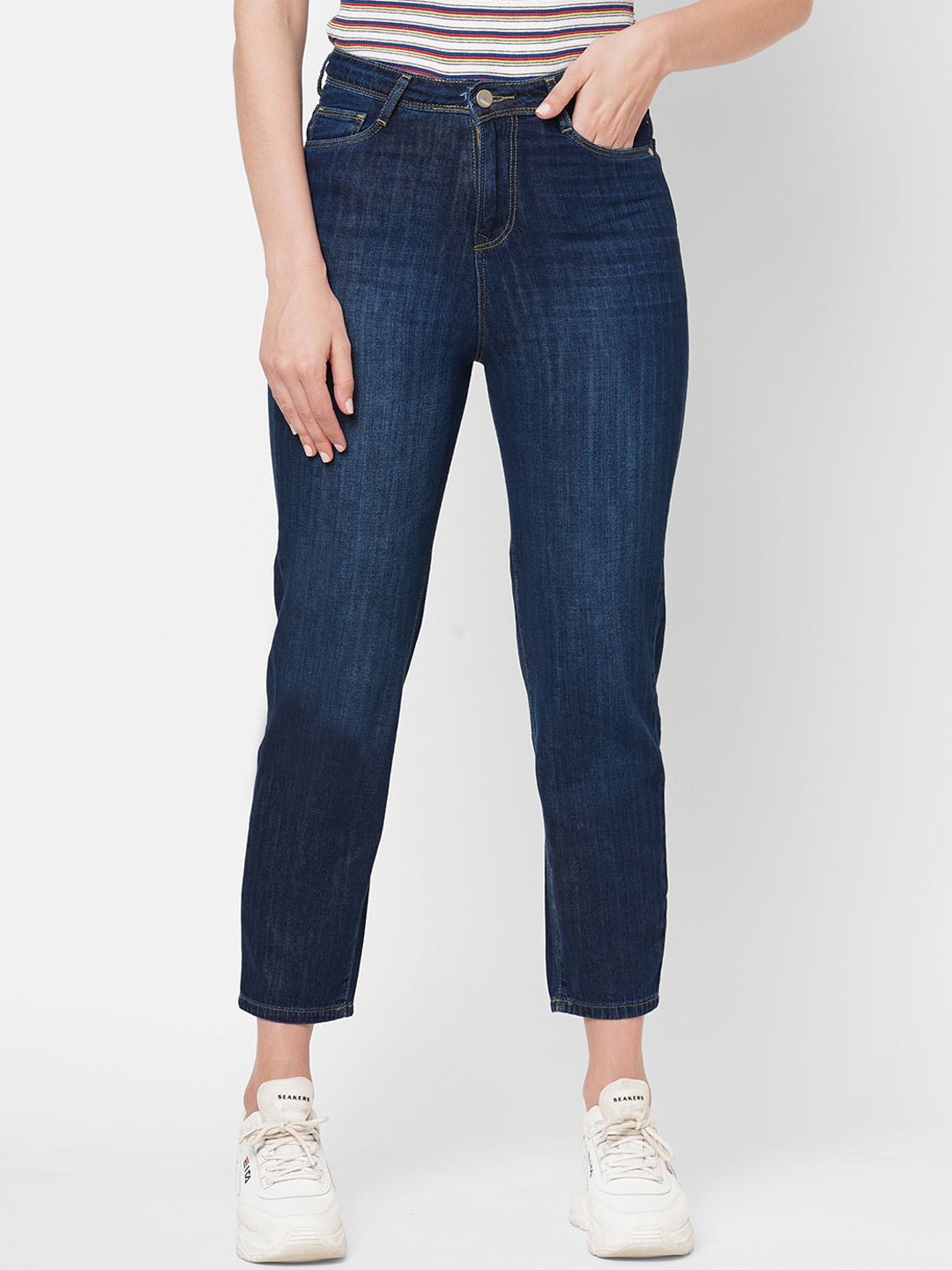 

Kraus Jeans Women High-Rise Light Fade Cotton Jeans, Blue