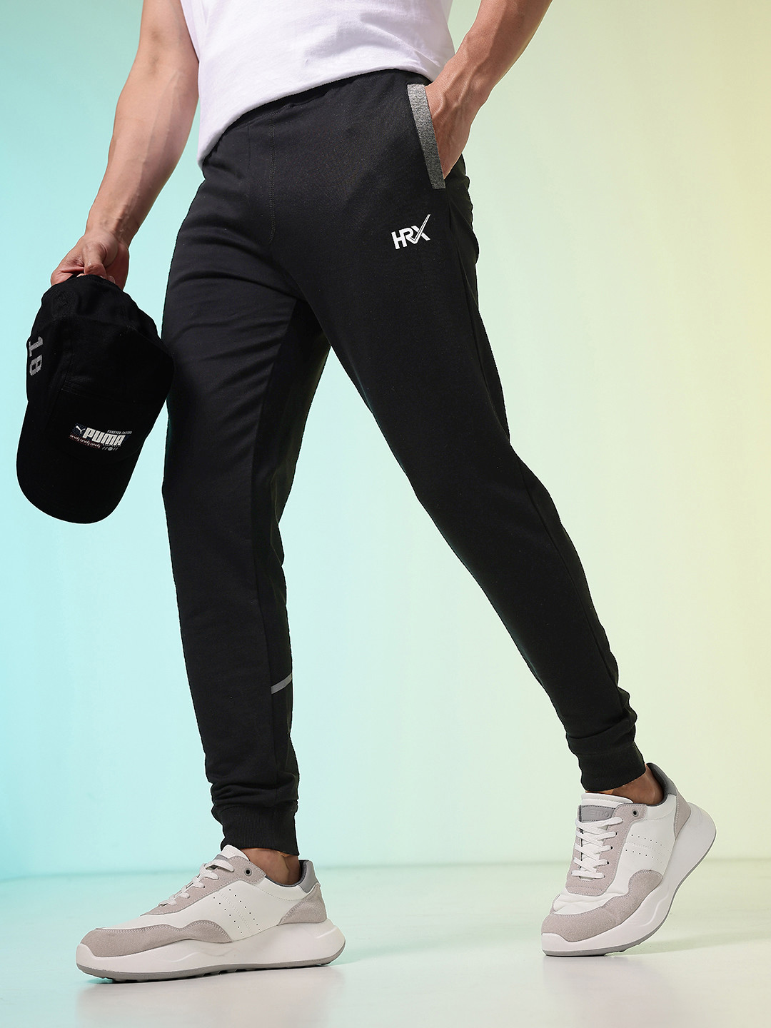 

HRX by Hrithik Roshan Men Regular Fit Typography Lifestyle Joggers, Black