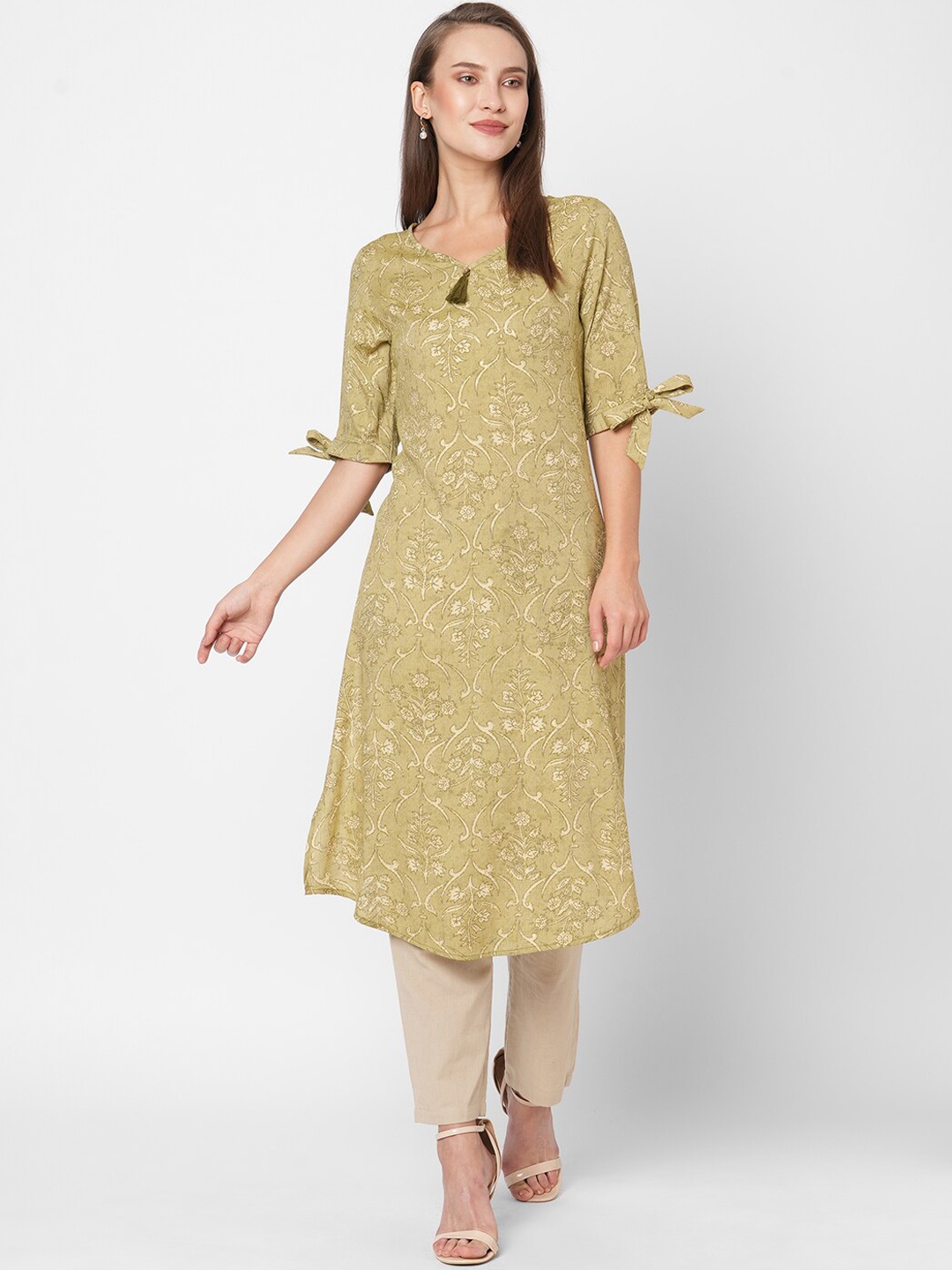 

Fusion Beats Women Floral Printed Kurta, Green