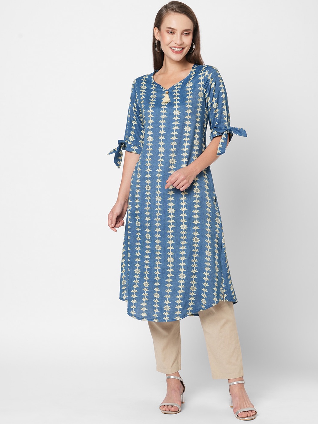 

Fusion Beats Women Floral Printed Kurta, Blue