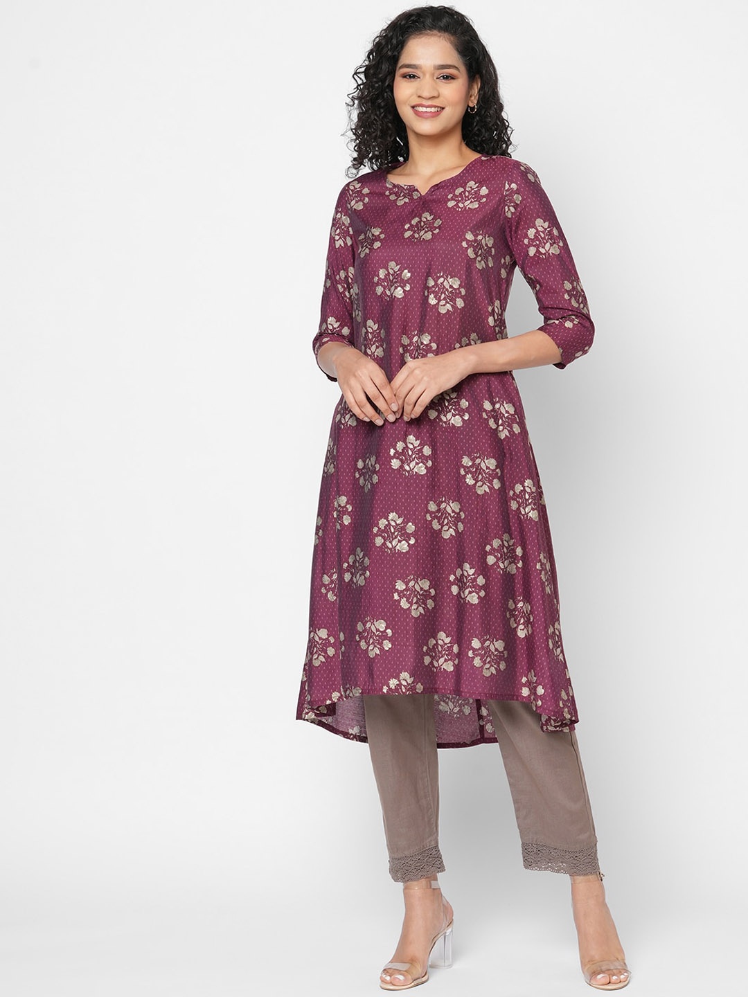 

Fusion Beats Women Floral Printed Kurta, Purple
