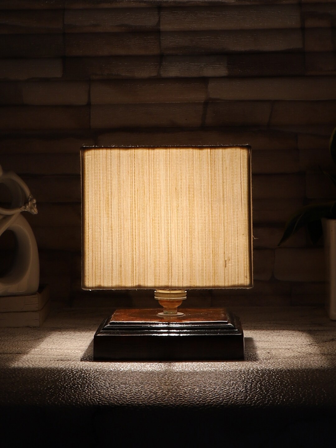 

Devansh Off White & Brown Table Lamp With Shade