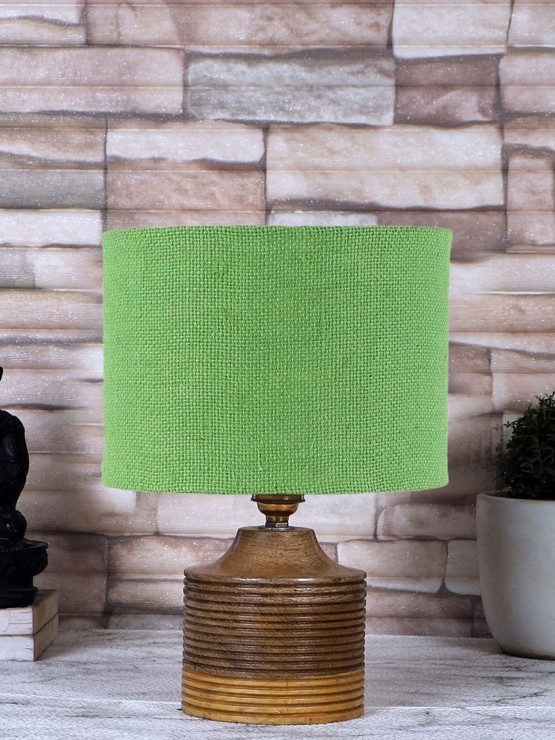 

Devansh Green Cylindrical Table Lamp