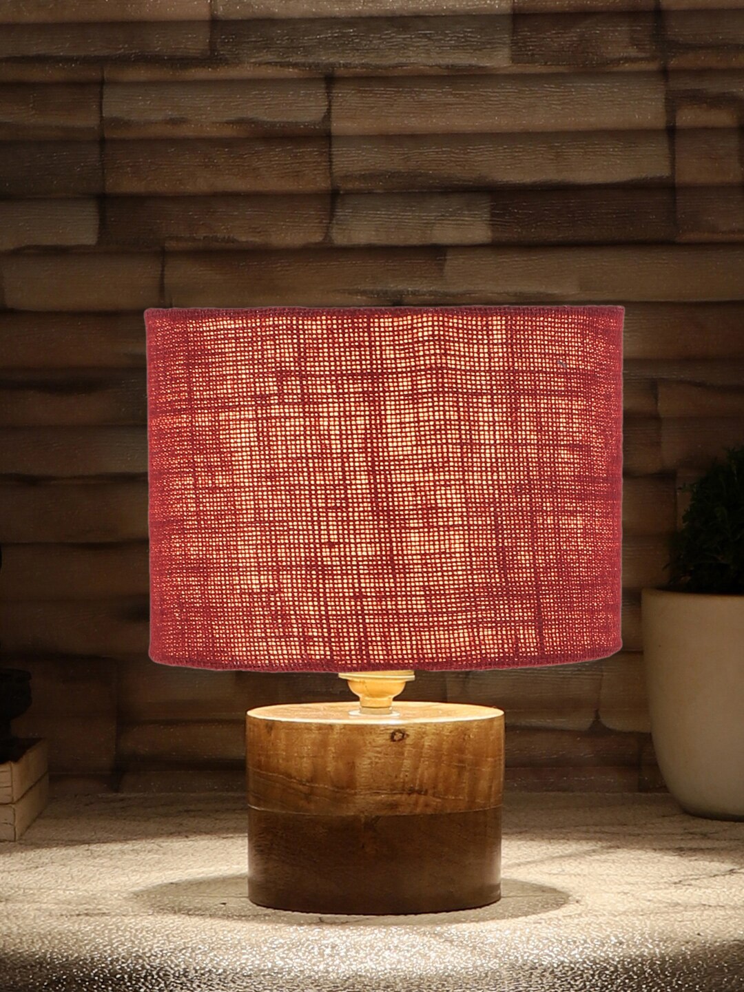 

Devansh Maroon & Brown Textured Table Lamp With Shade