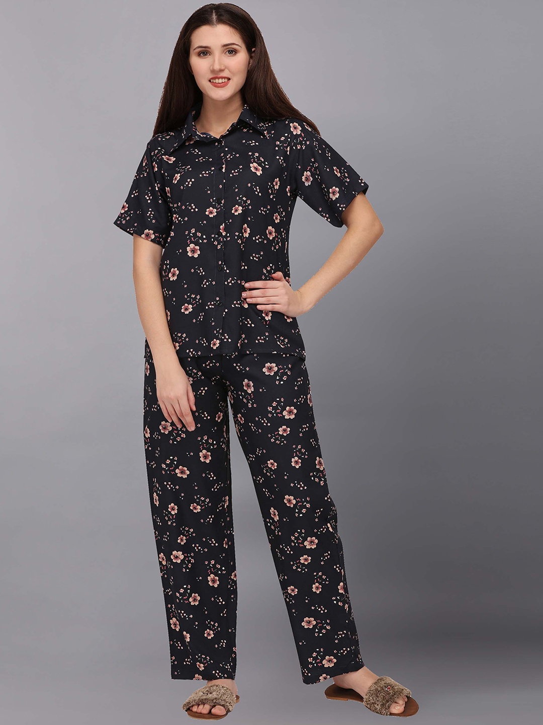 

Fashfun Women Blue & Peach-Coloured Printed Night suit