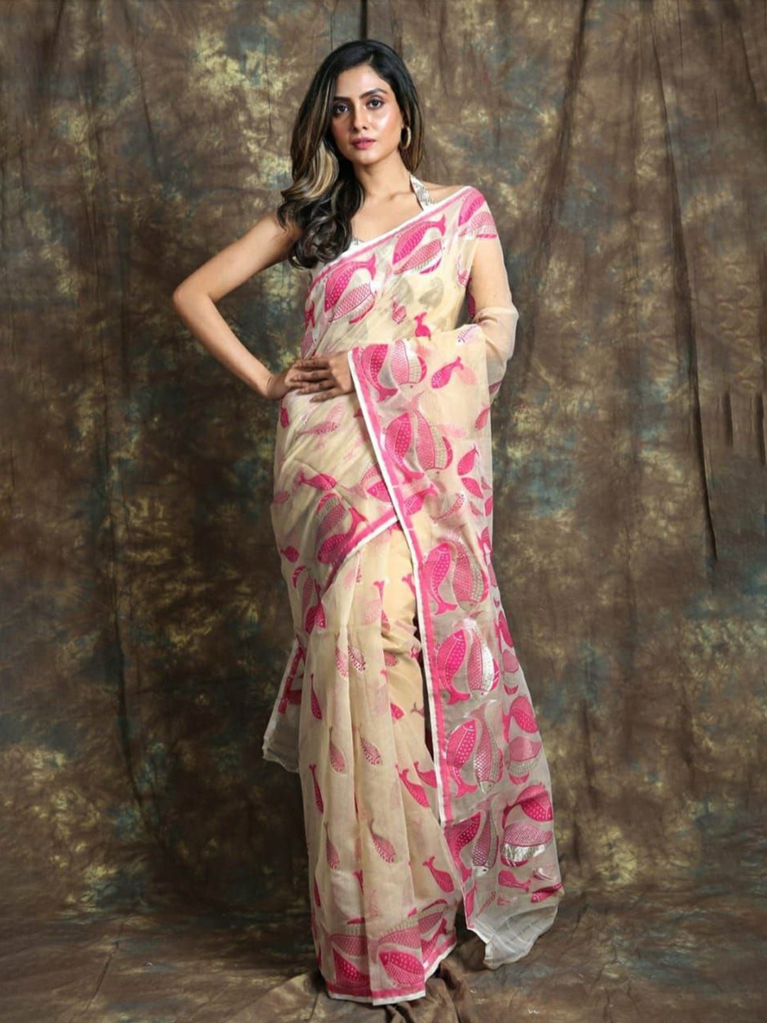 

ZIKARAA Woven Design Zari Jamdani Saree, Cream