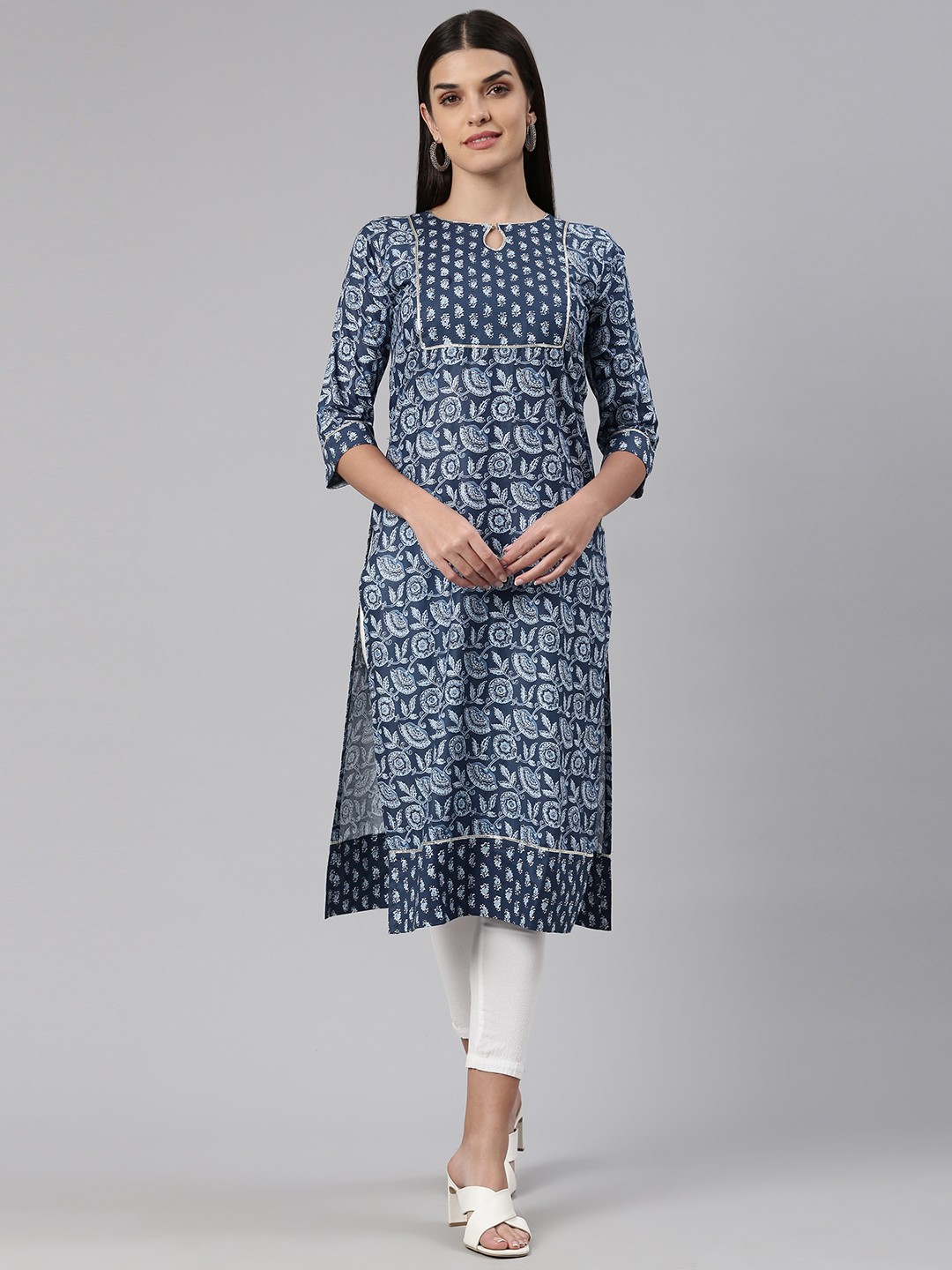 

TORONFRAS Women Ethnic Motifs Printed Keyhole Neck Gotta Patti Kurta, Blue