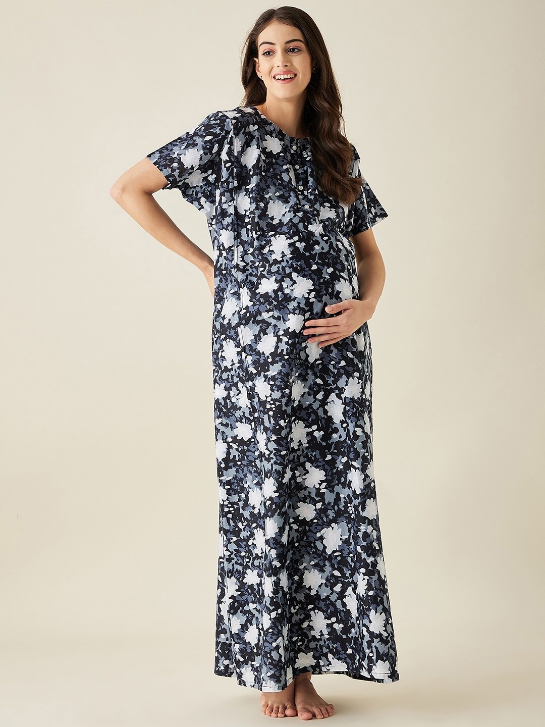 

The Kaftan Company Abstract Printed Maxi Nightdress, Black