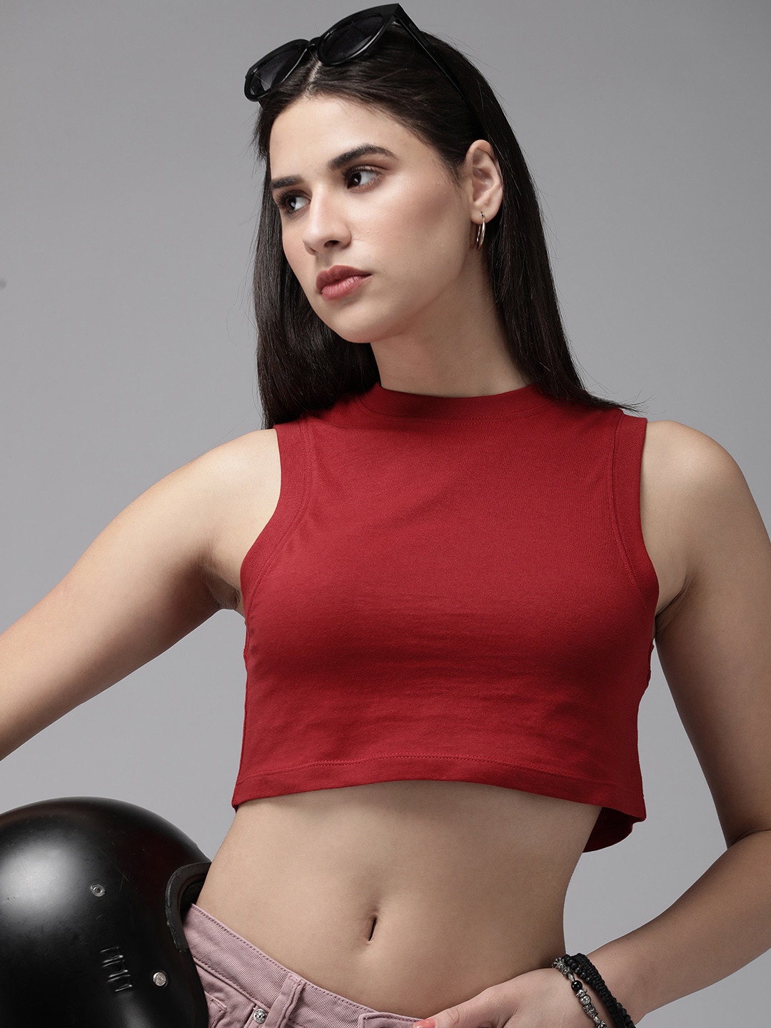 

Roadster Women Solid Slim Fit Crop T-shirt, Red