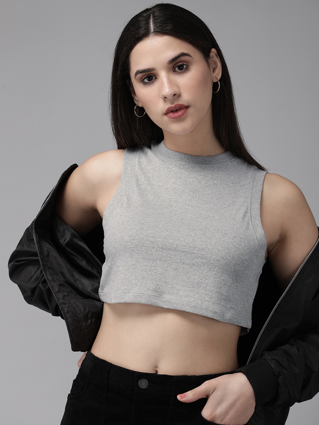 

Roadster Women Solid Slim Fit Crop T-shirt, Grey