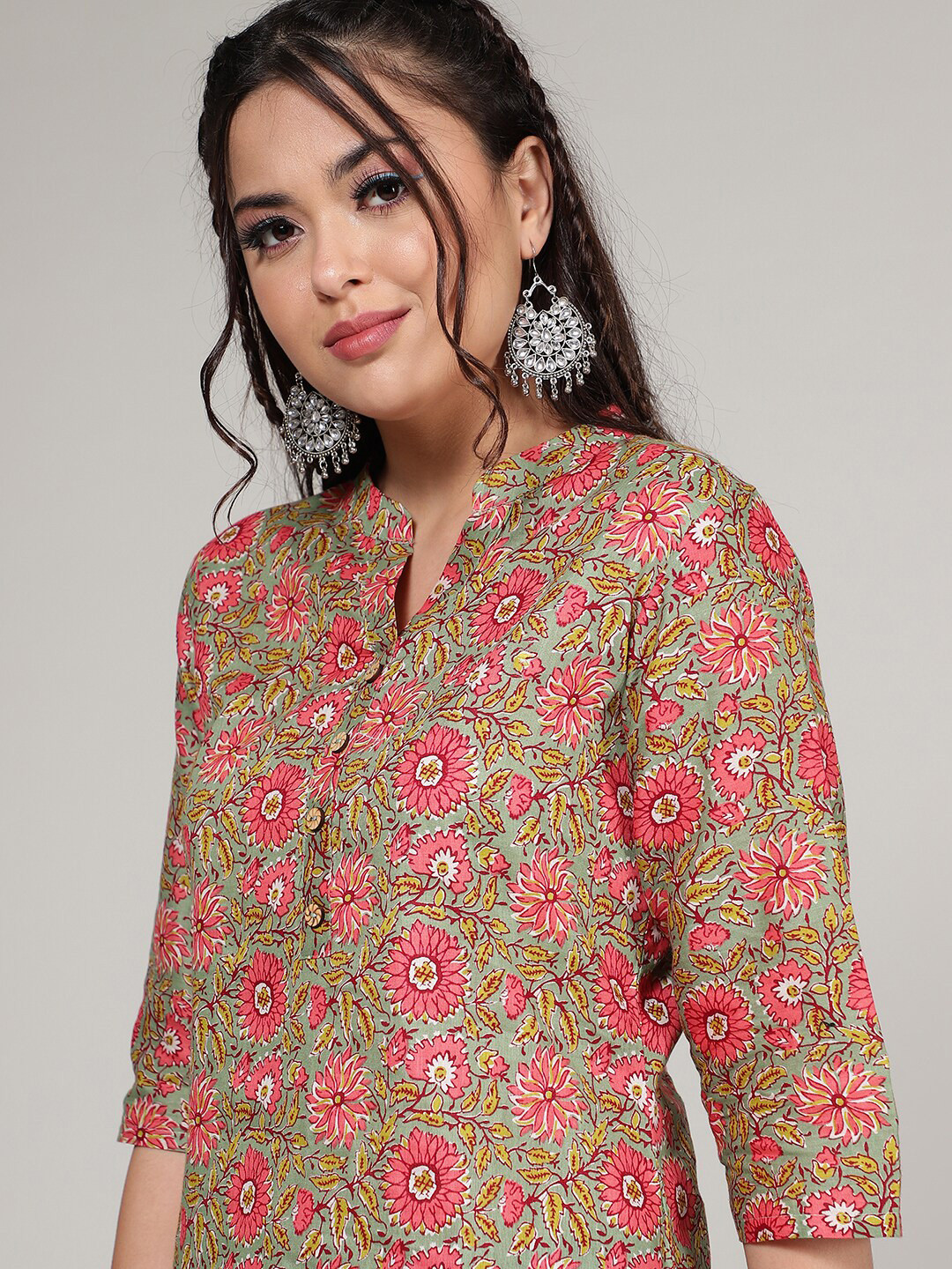 

J Turritopsis Floral Printed Pure Cotton Kurti, Green