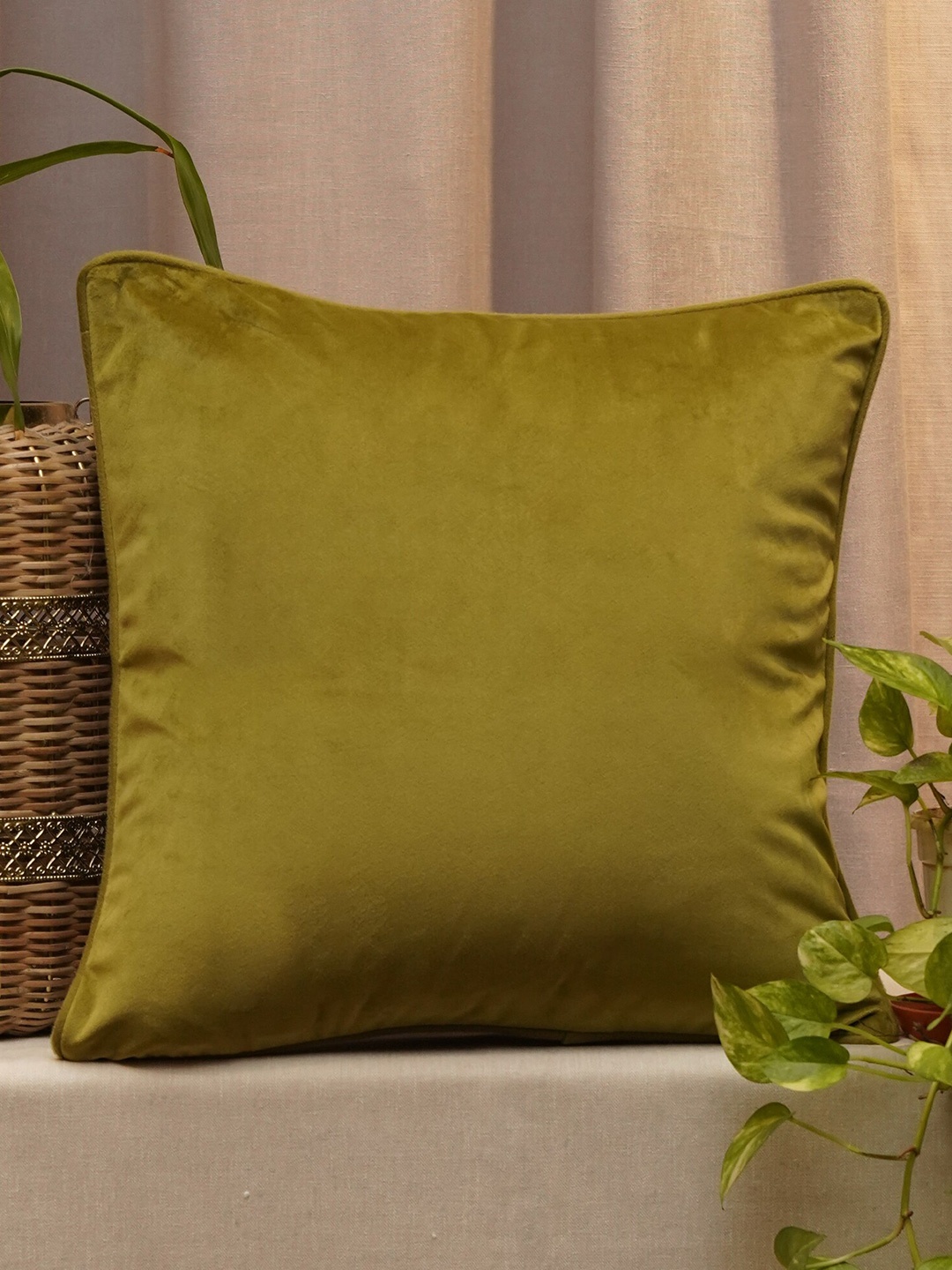 

ZEBA Green Velvet Square Cushion Cover