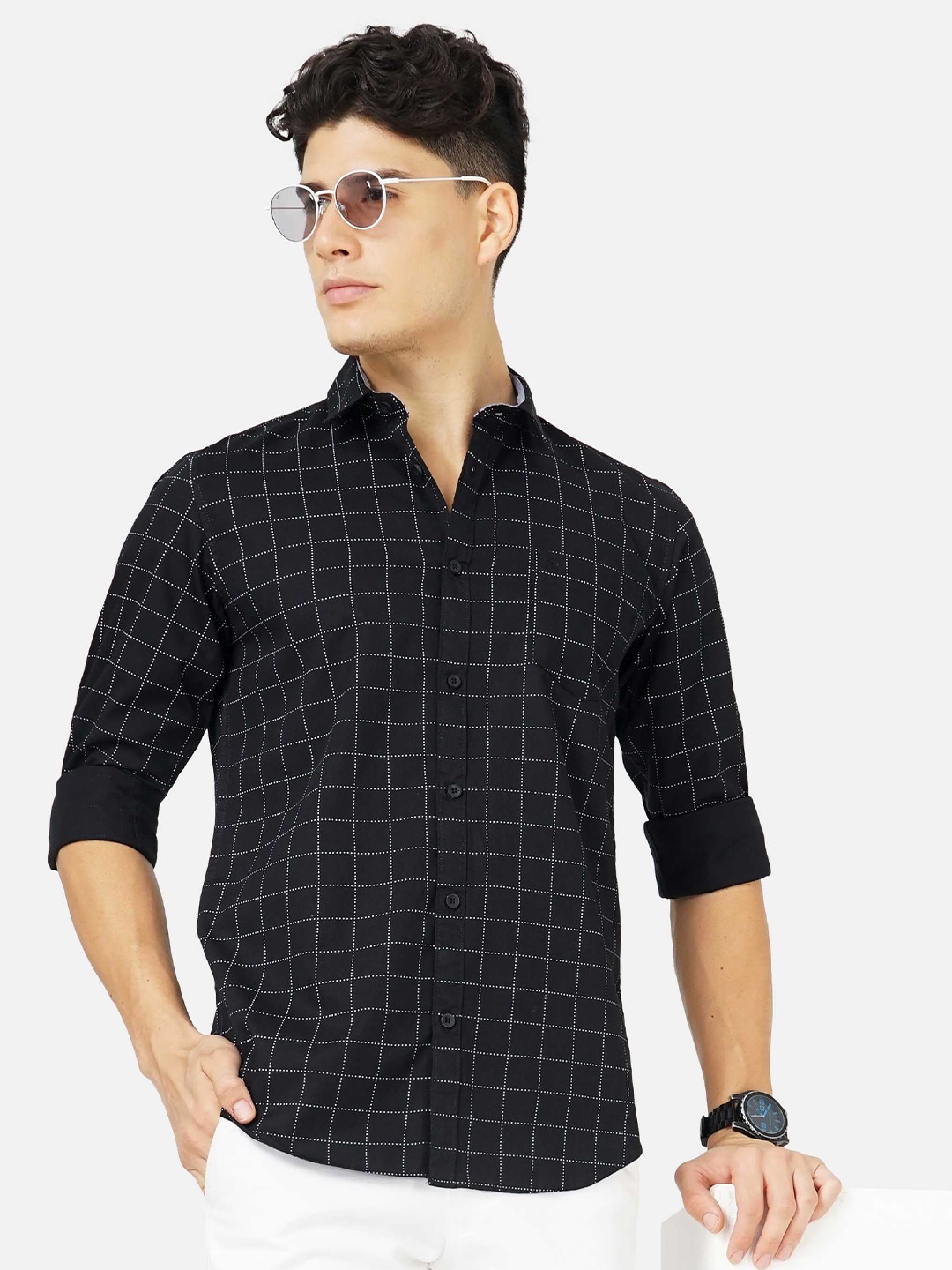 

SORATIA Men Grid Tattersall Checked Casual Shirt, Black