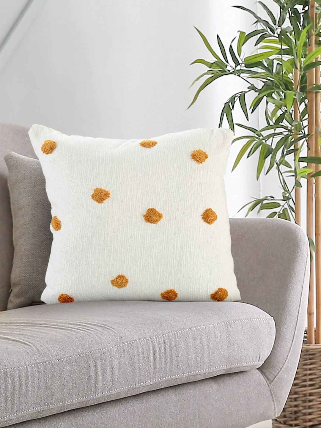 

SASHAA WORLD Cotton Decorative Cushion Cover (45 x 45 cms), White