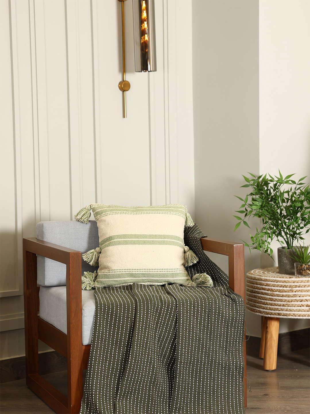 

SASHAA WORLD 100% Cotton Cushion Cover ( 45x45 cm ), Beige