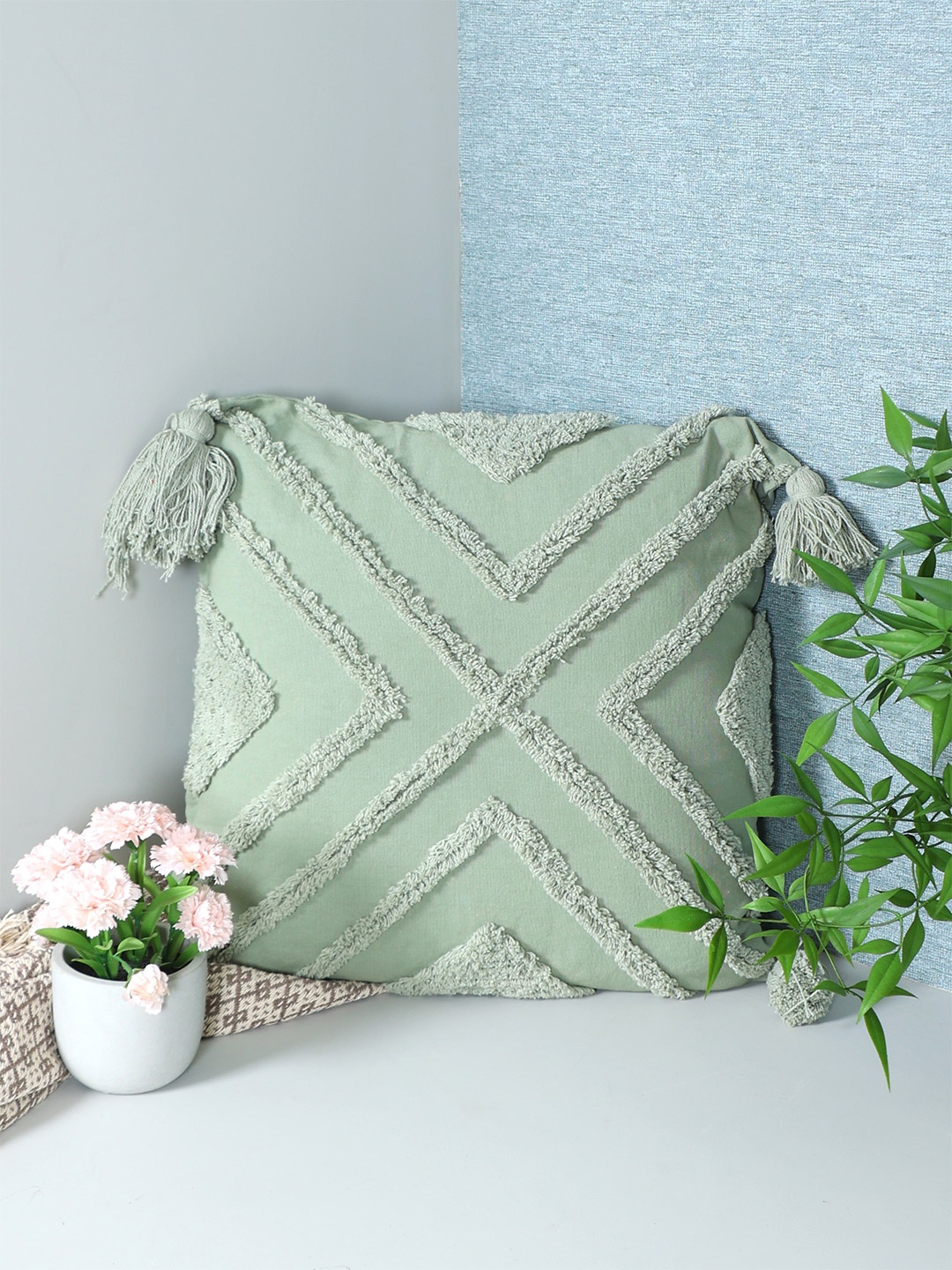 

SASHAA WORLD 100% Cotton Tufted Cushion Cover with Tassels 45x45 cm, Green
