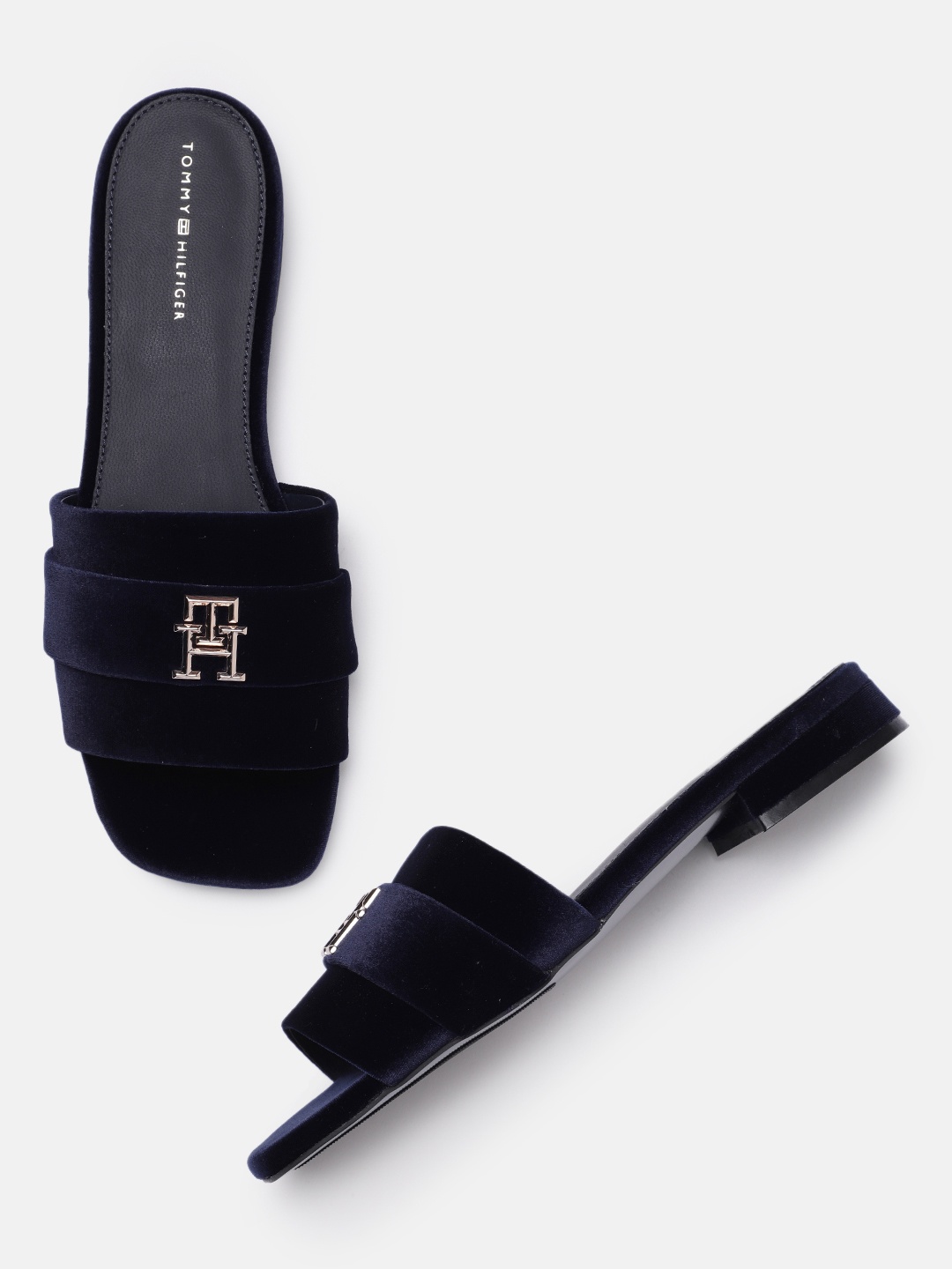 

Tommy Hilfiger Women Open Toe Flats, Blue
