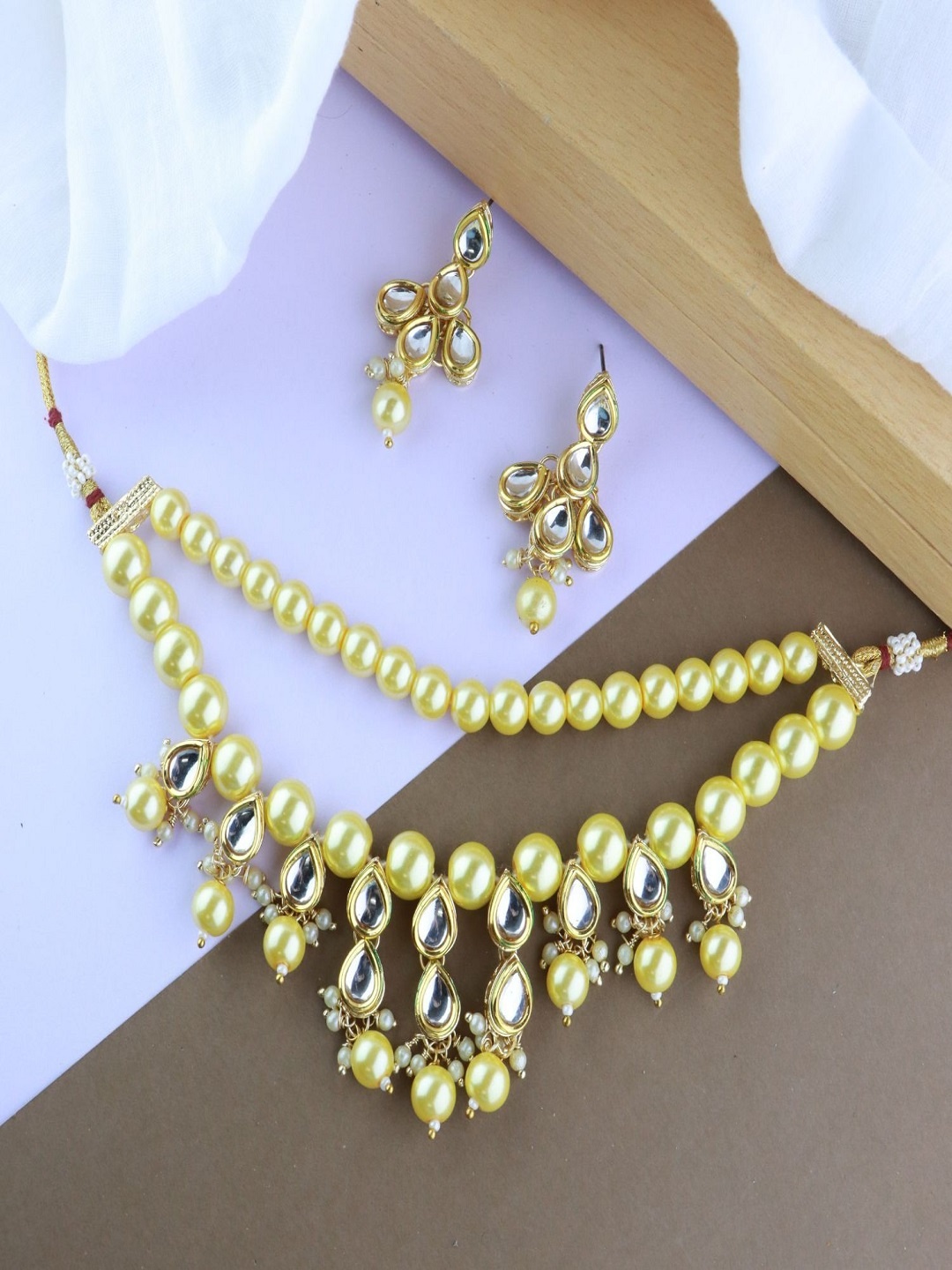

I Jewels Gold-Plated Pearl-Studded Choker Jewellery Set