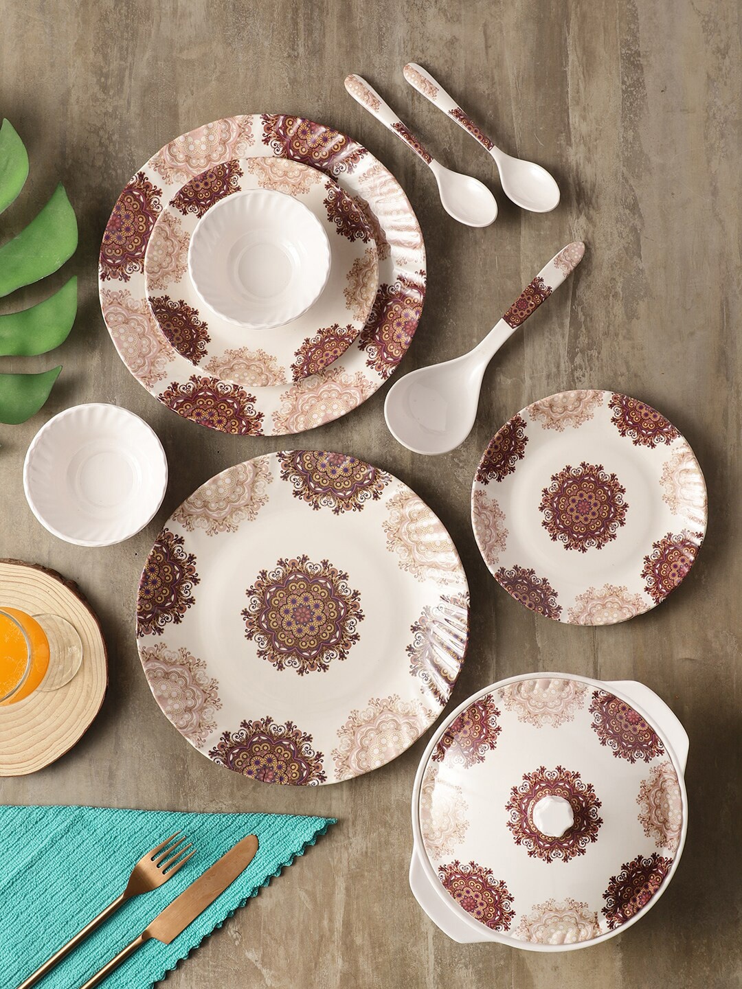 

CDI White & Brown 36 Pieces Printed Melamine Glossy Dinner Set