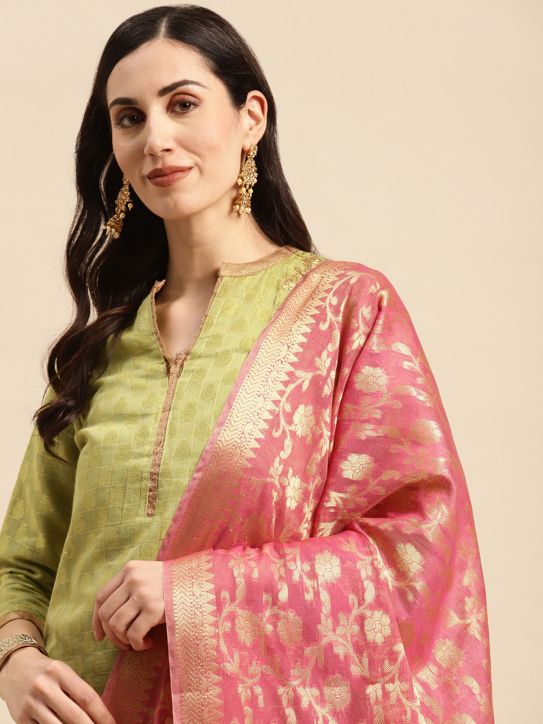 

Banarasi Style Ethnic Motifs Woven Design Dupatta with Zari, Pink