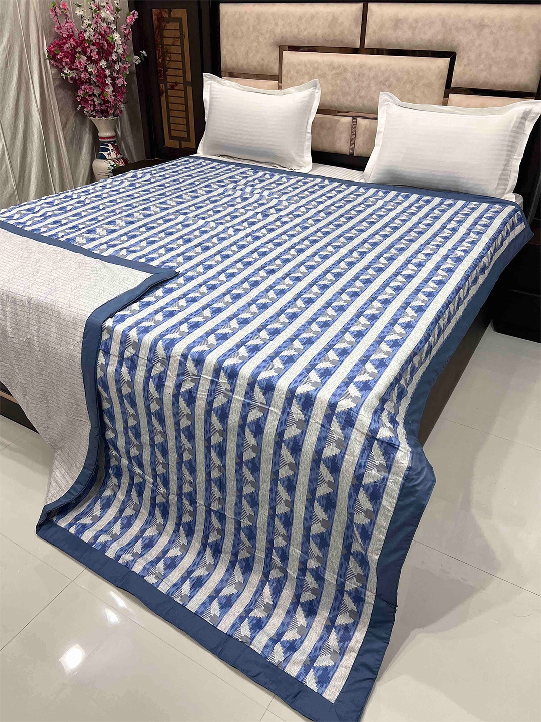 

Pure Decor Silken Blue & White AC Room 233 GSM Double Pure Cotton Bed Dohar