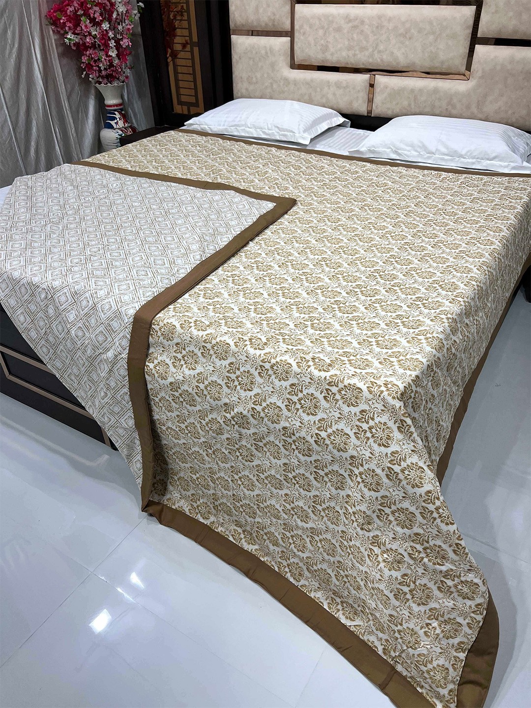 

Pure Decor Silken Brown & White Floral AC Room 233 GSM Double Pure Cotton Bed Dohar