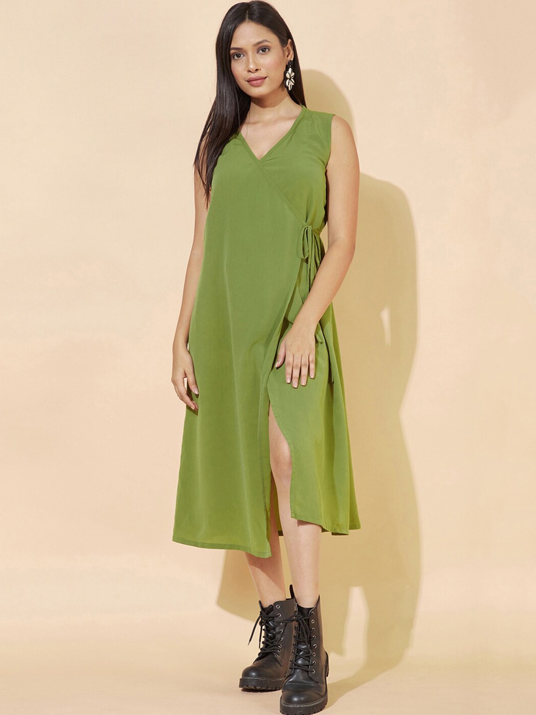 

Selvia Green Crepe A-Line Midi Dress